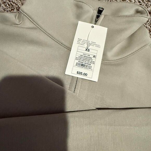 Light green zip up jacket greenjacket - Picture 2 of 3